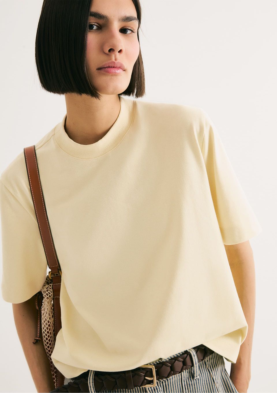 Camiseta Básica Feminina Manga Curta Mid - Amarelo