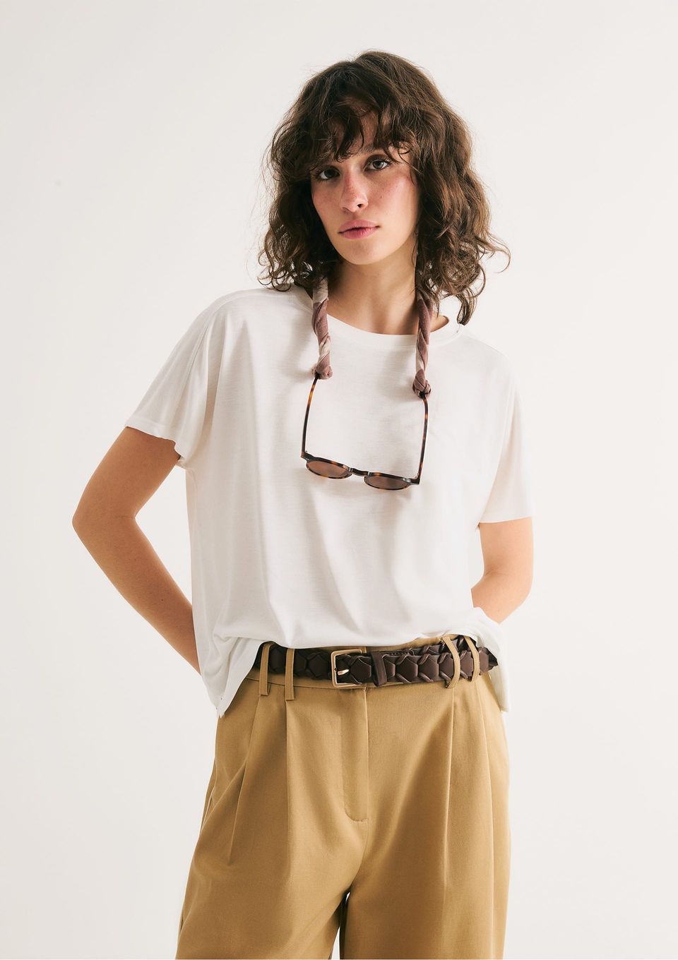 Blusa Feminina Regular em Viscose - Off White