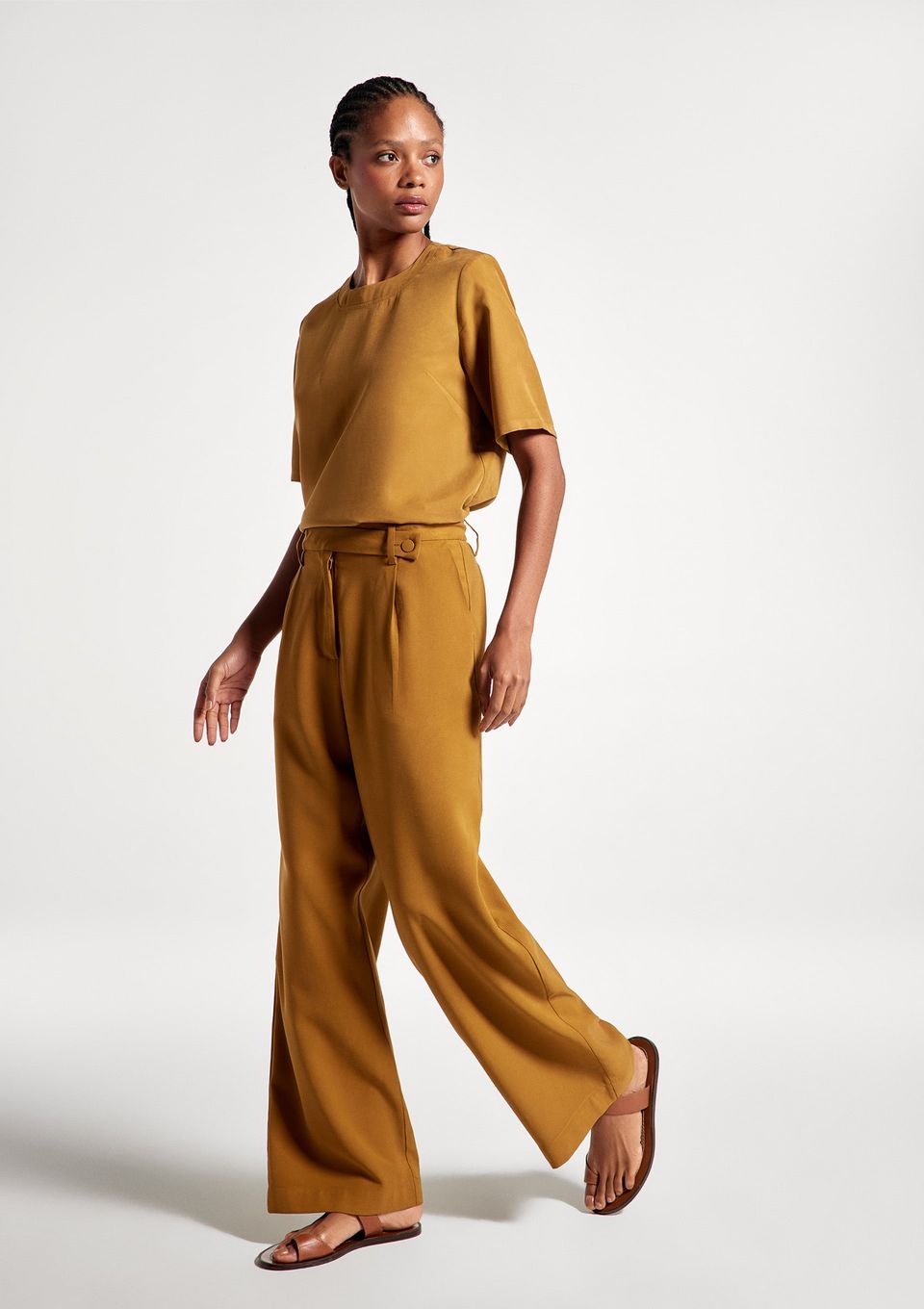 Calça Feminina Reta Cintura Alta Peach Touch - Marrom