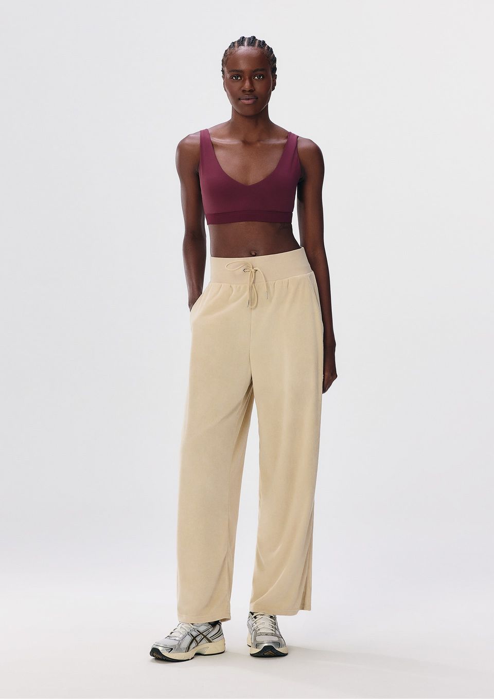 Calça Feminina Pantalona em Plush - Bege