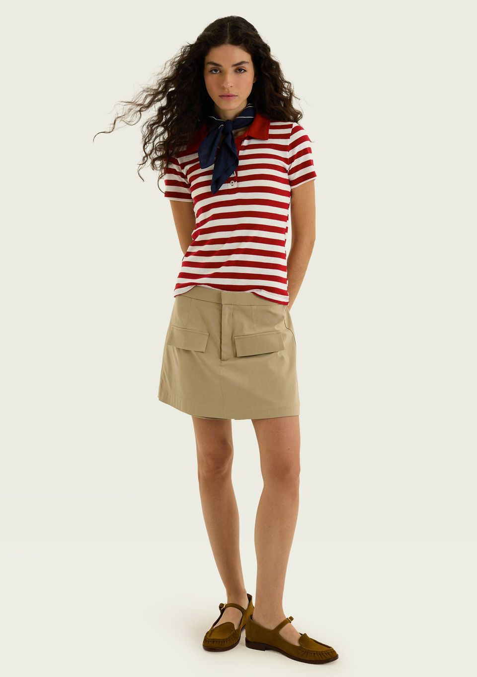 Shorts Saia em Alfaiataria com Lapela - Bege