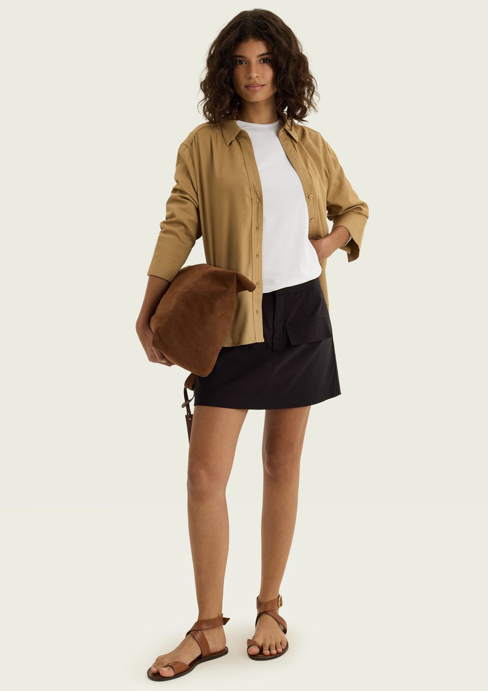 Shorts Saia em Alfaiataria com Lapela - Preto