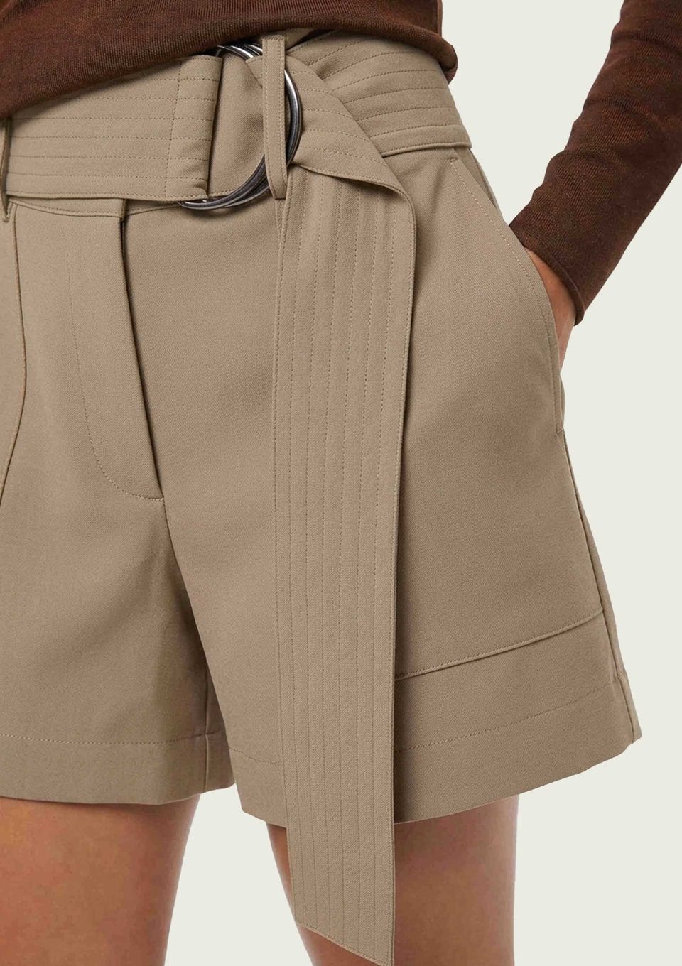 Shorts Feminino com Cinto Peach Touch - Bege