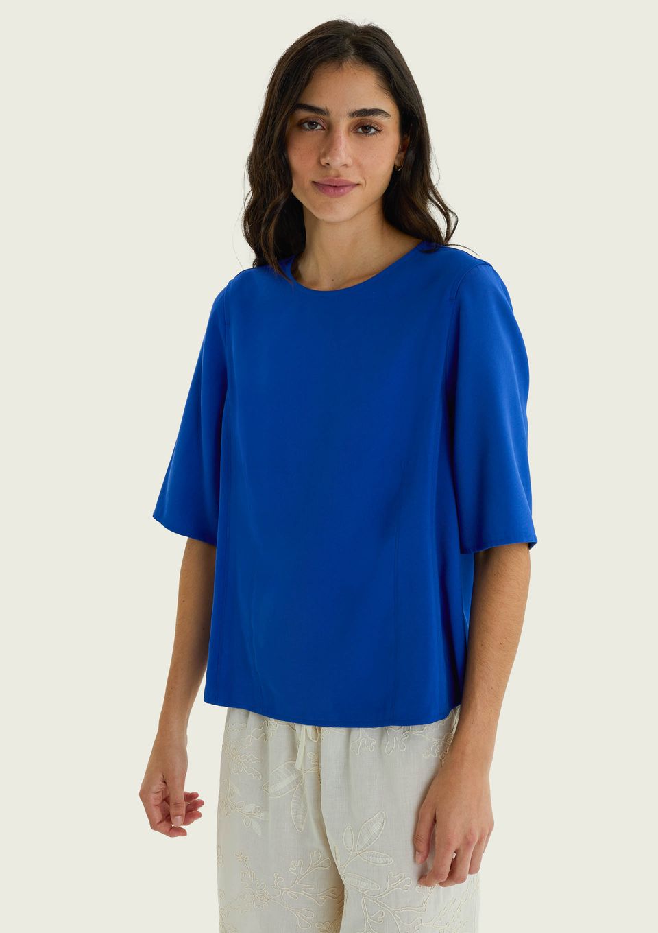 Camiseta Feminina Manga Curta em Peach Touch - Azul