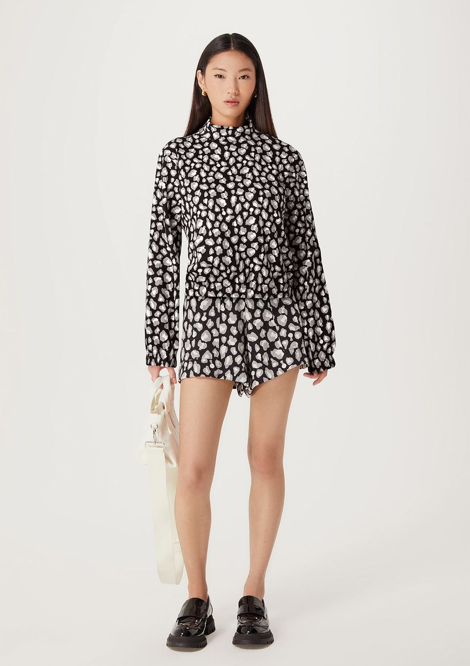 Blusa Feminina Manga Longa Animal Print - Preto