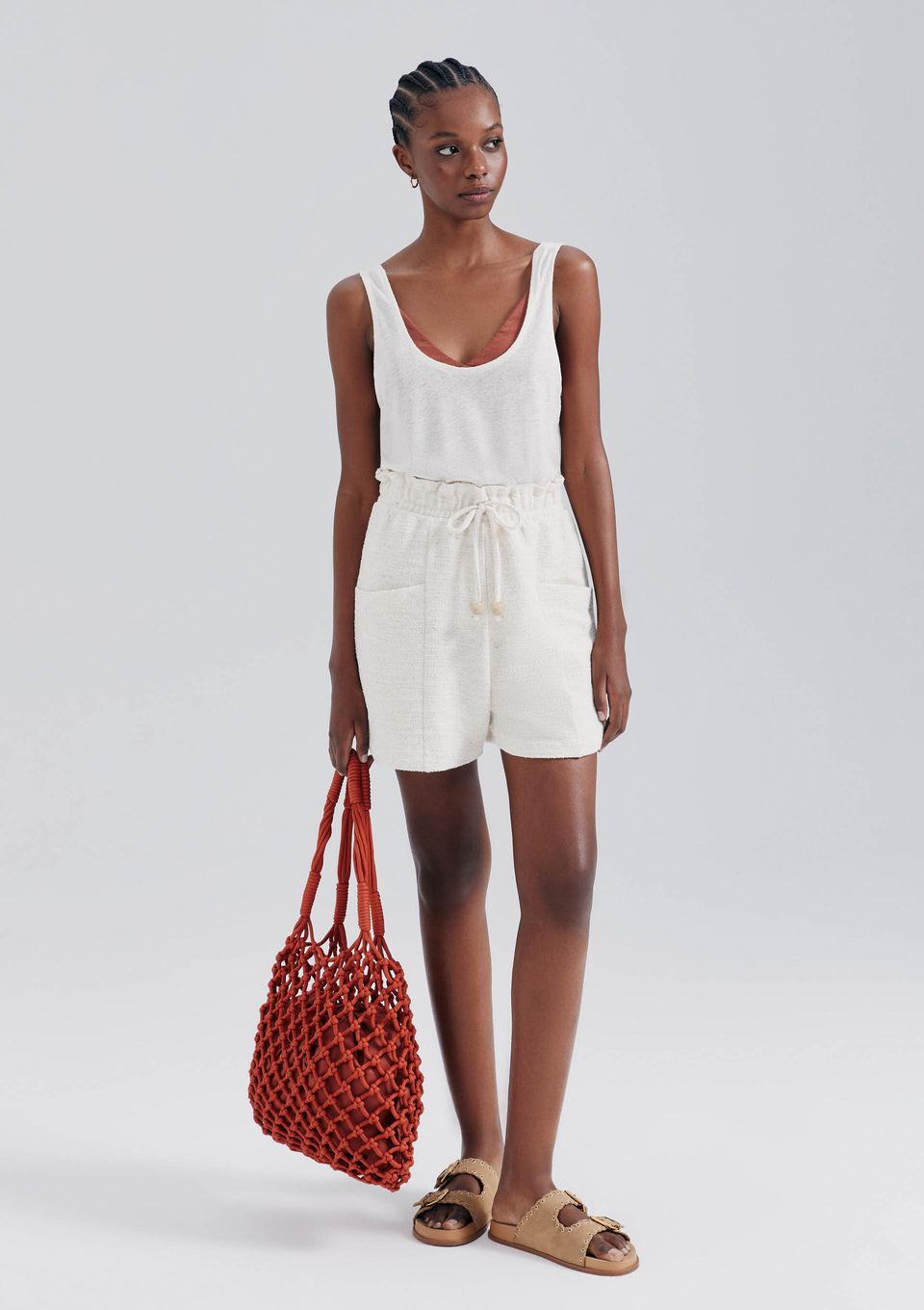 Shorts Feminino Texturizado com Linho - Bege