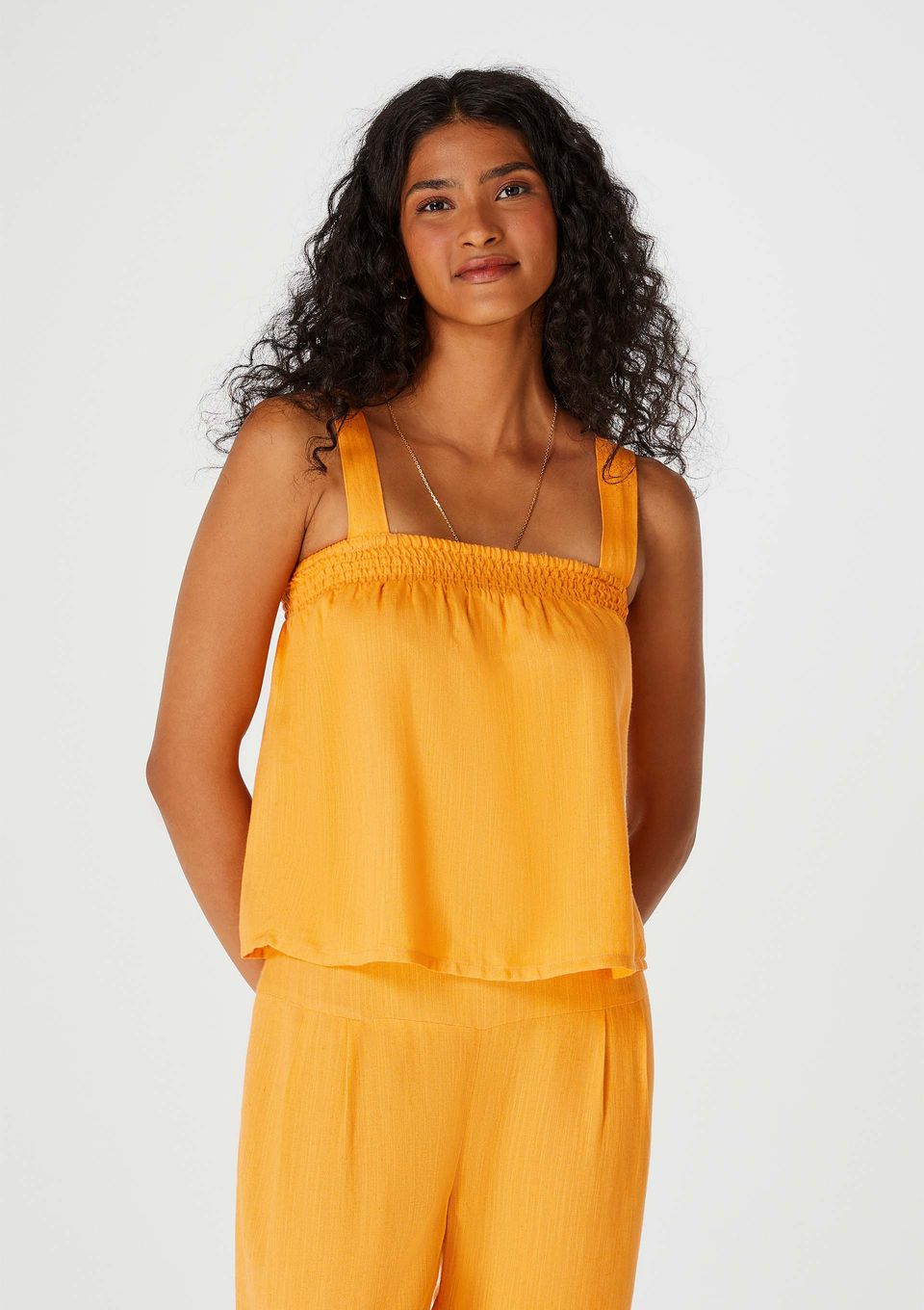 Regata Cropped com Alças e Decote Reto - Laranja