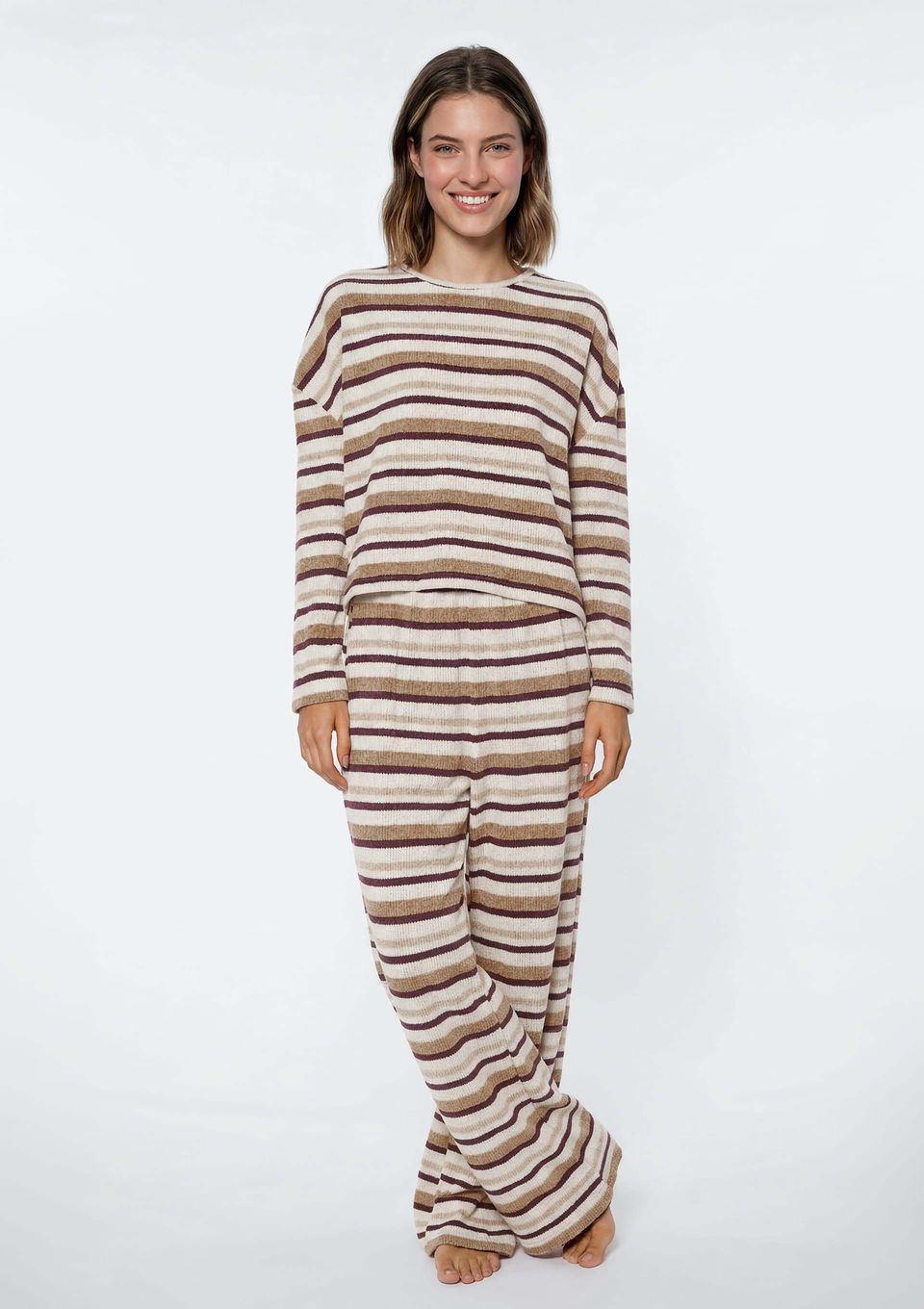Pijama Feminino Longo em Tricô Estampado em Fio Tinto - Vinho