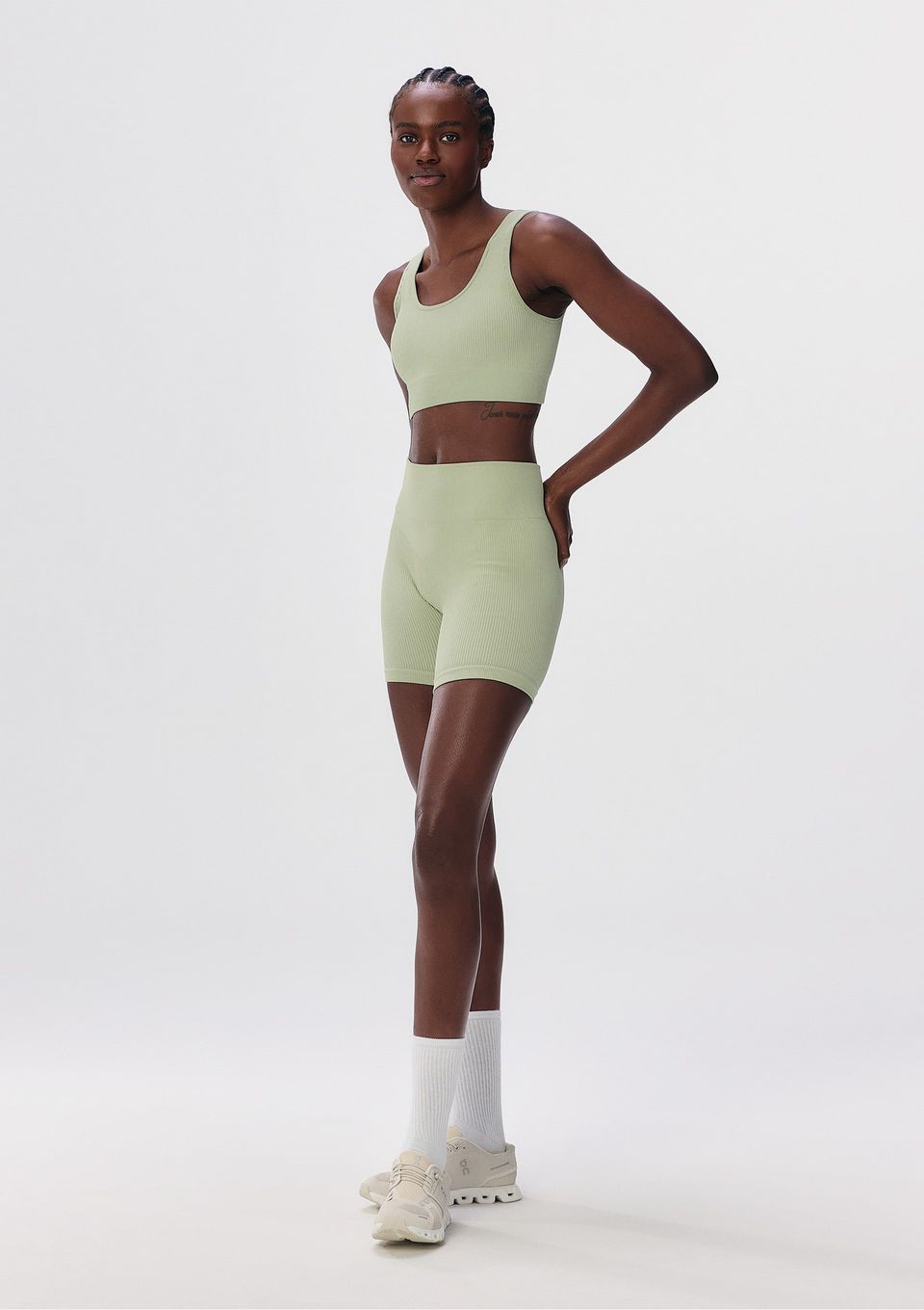 Bermuda Esportiva Feminina Biker Sem Costura - Verde