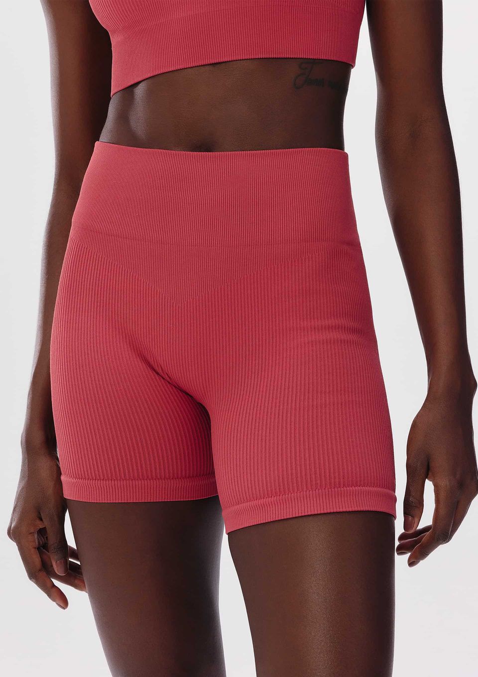Bermuda Esportiva Feminina Biker Sem Costura - Vermelho
