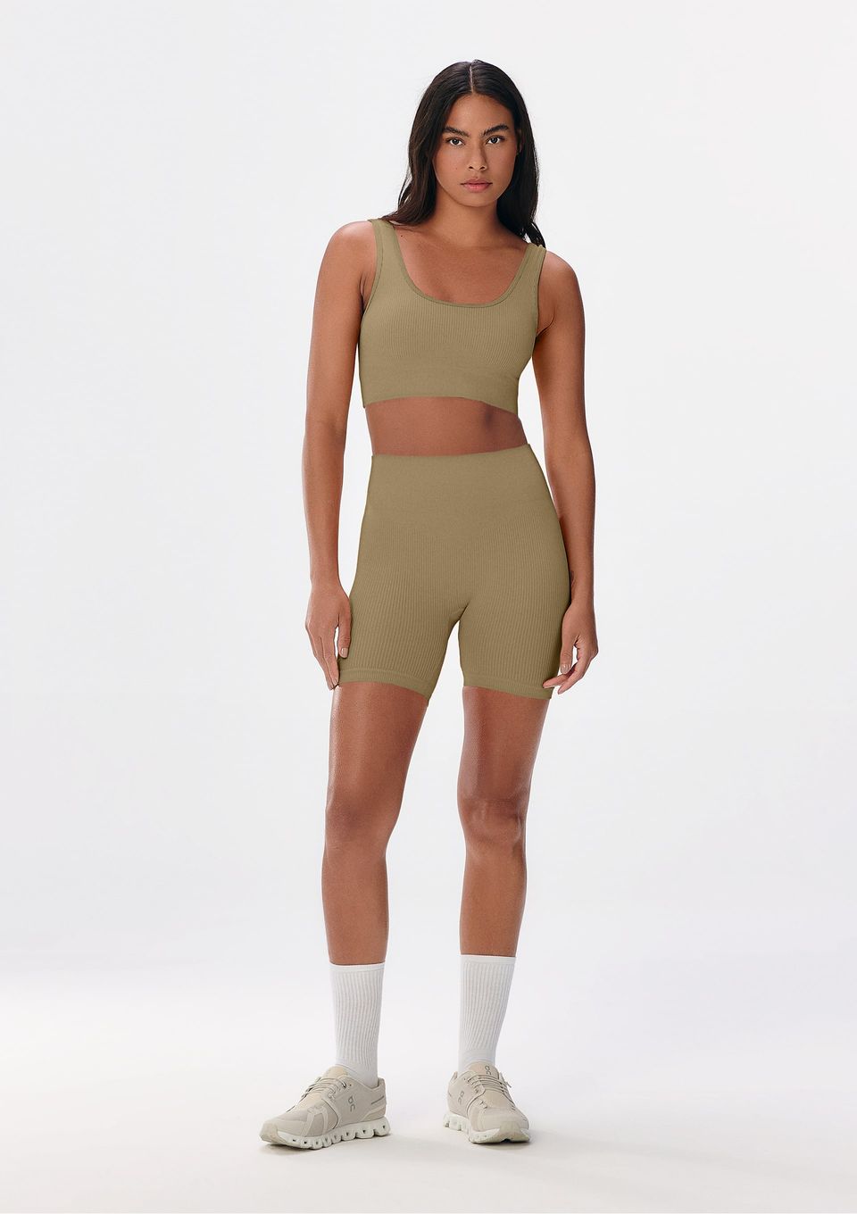 Bermuda Esportiva Feminina Biker Sem Costura - Bege