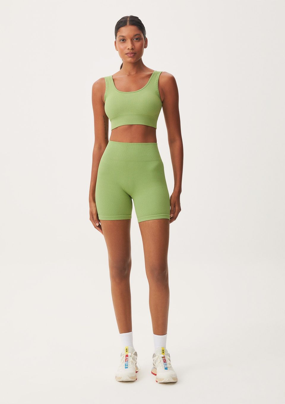 Bermuda Esportiva Feminina Biker Sem Costura - Verde