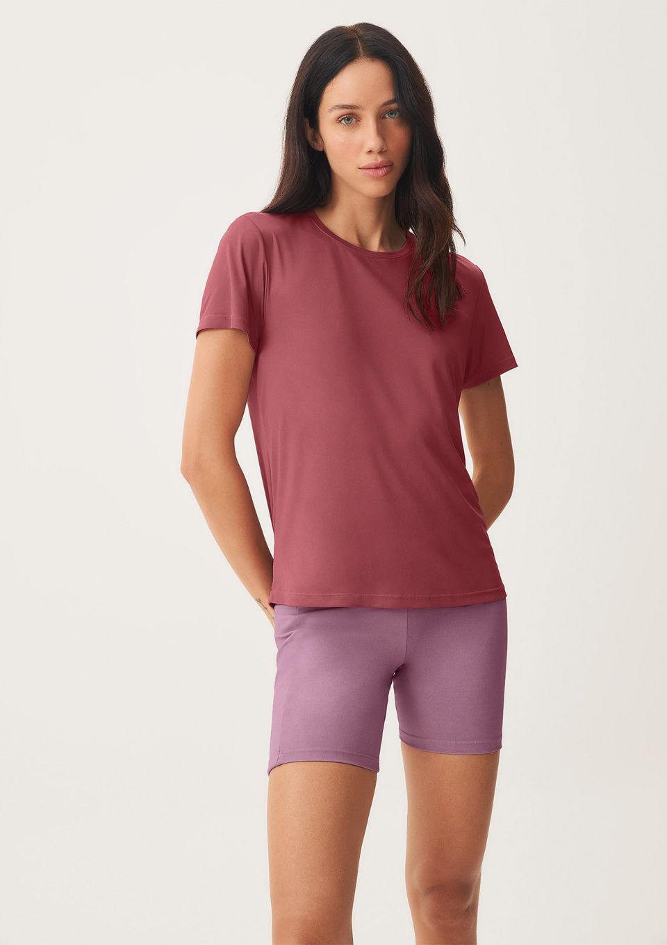 Camiseta Esportiva Básica Feminina Proteção Uv - Vinho
