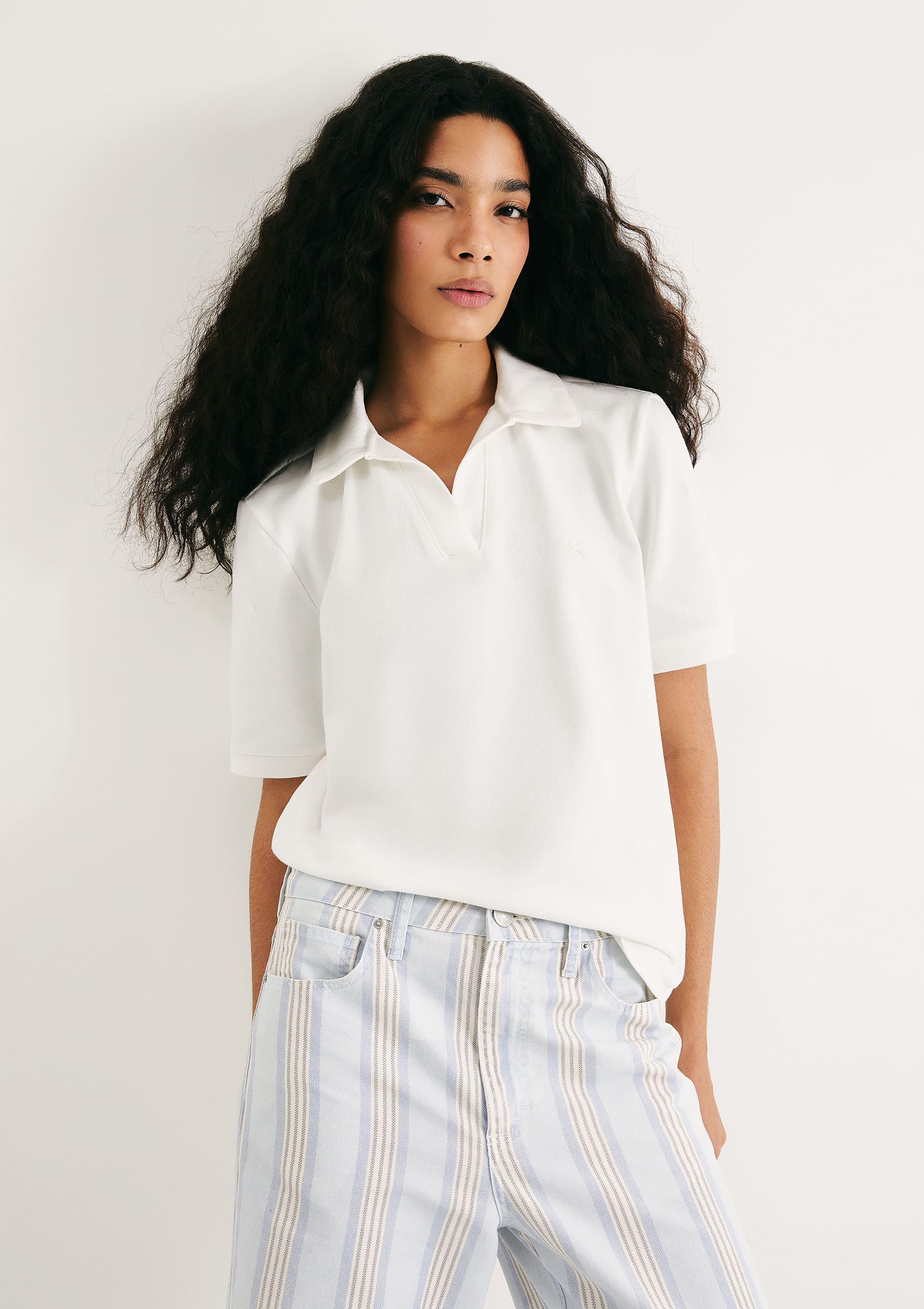 Camisa Polo Feminina em Piquet - Off White — Hering