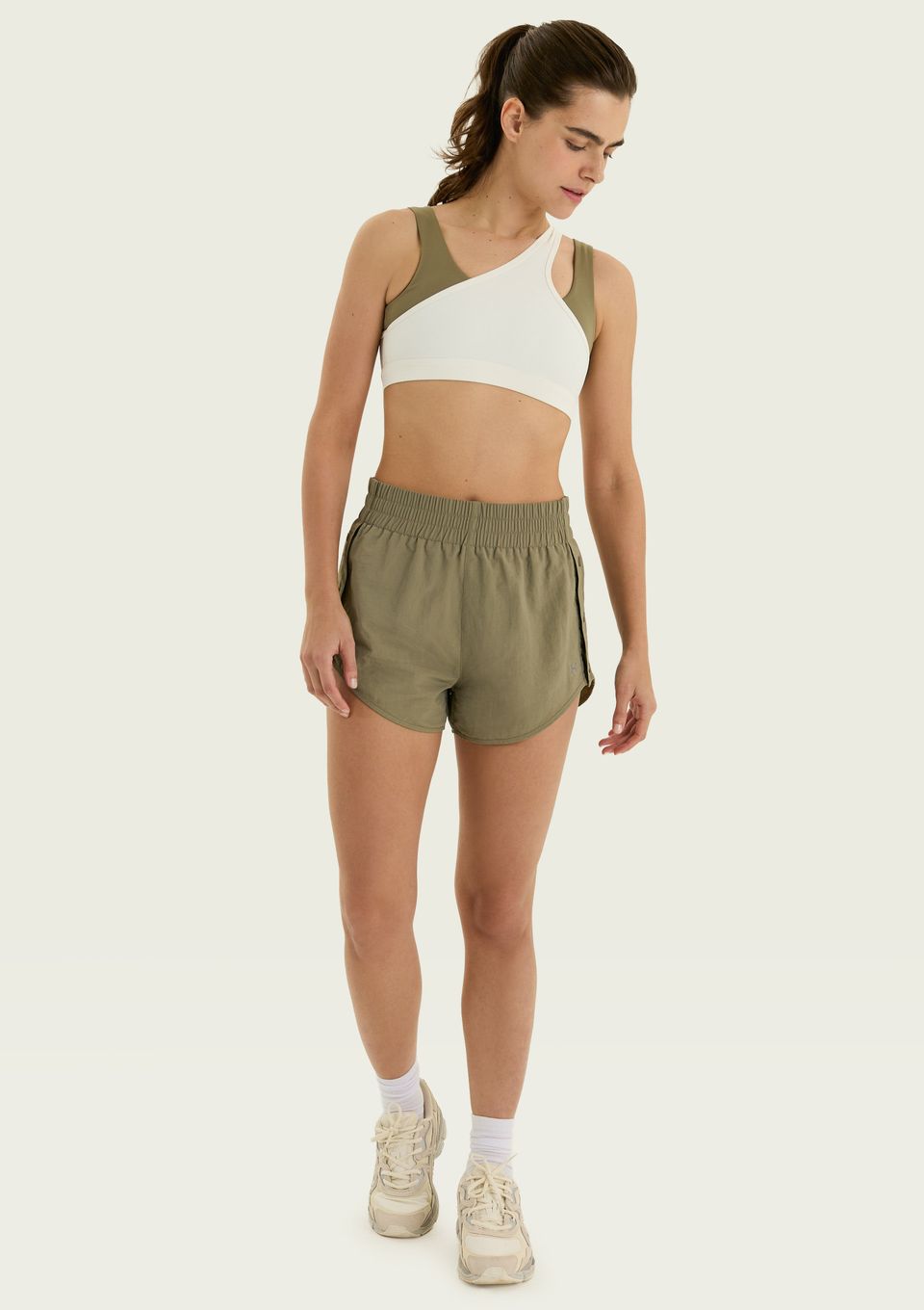 Shorts Feminino com Botões - Verde