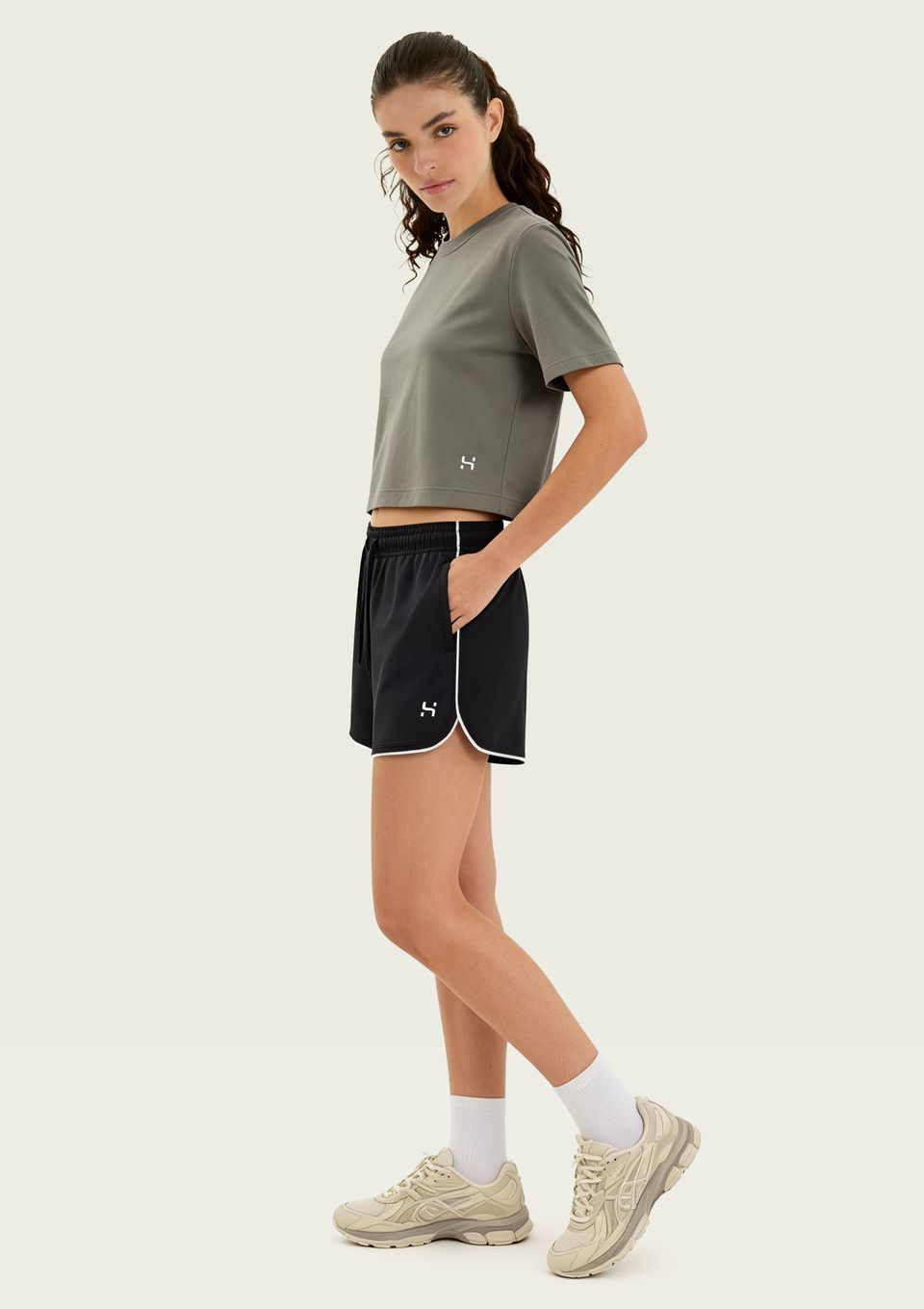 Shorts Esportivo Curto Cós Elástico - Preto