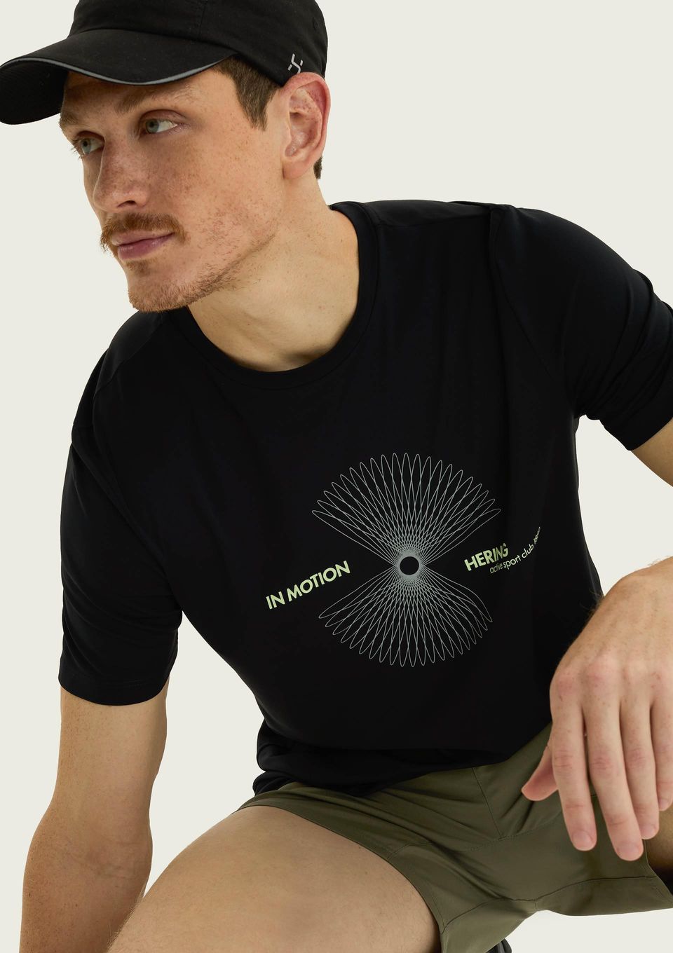 Camiseta Esportiva Masculina com Estampa - Preto