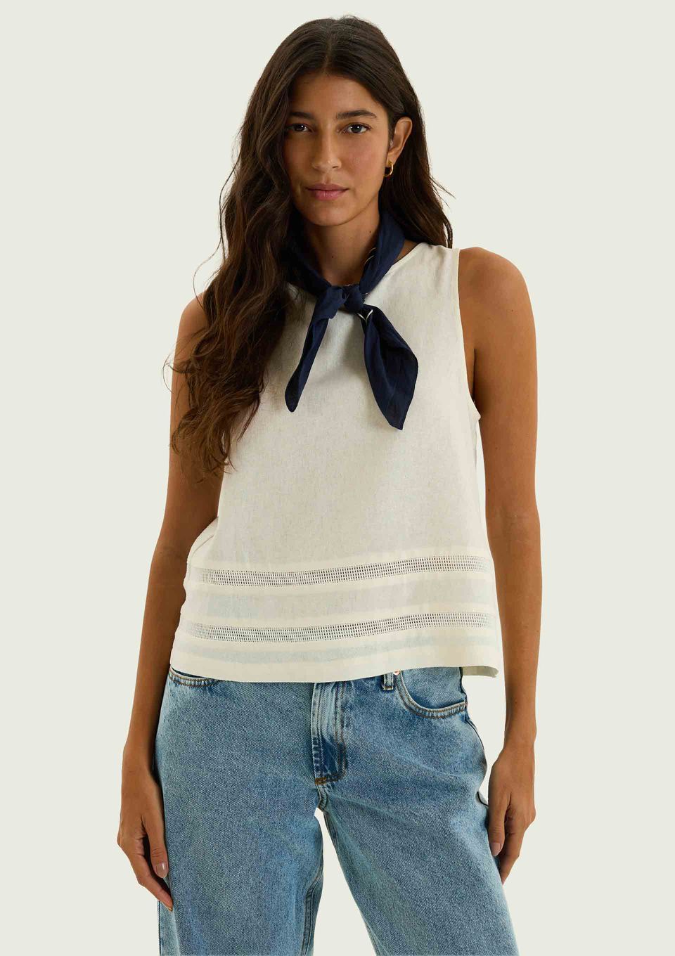 Regata Feminina Alças Médias com Bordado - Off White