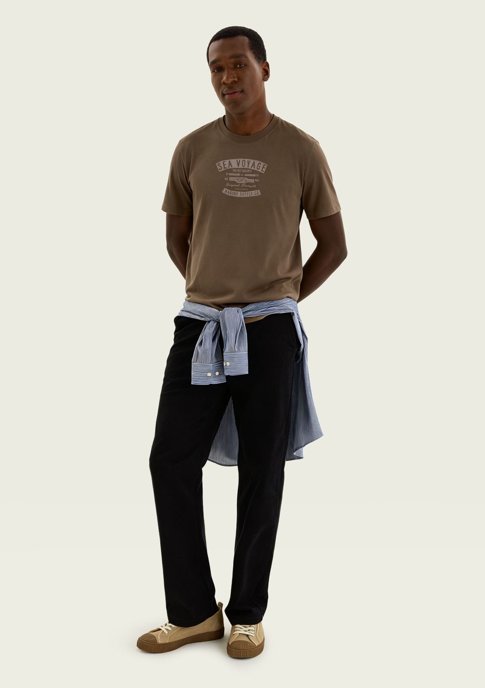 Camiseta Masculina Manga Curta com Estampa - Marrom