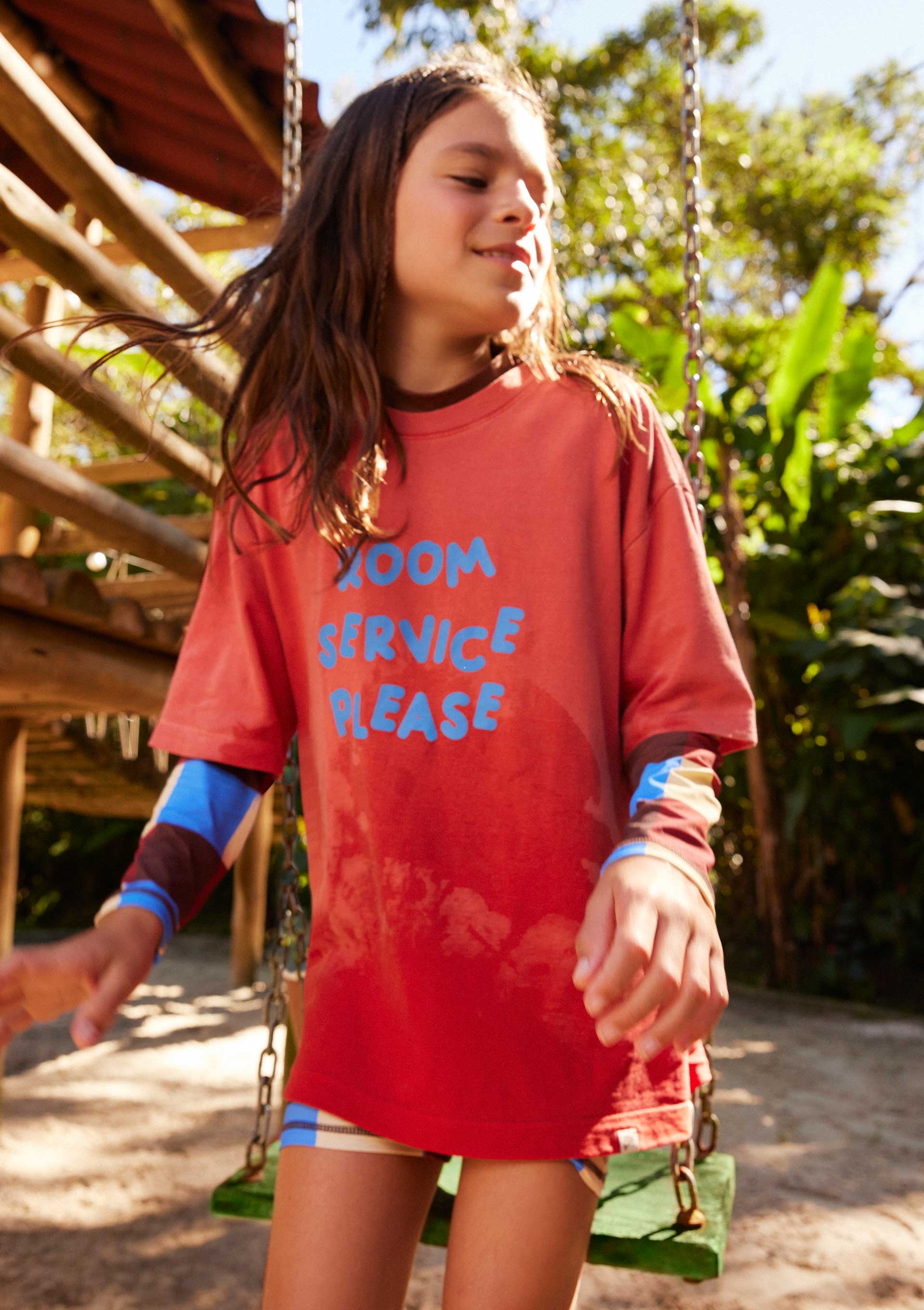 Camiseta Infantil Unissex Oversized em Malhão Hering Kids + Renata Vanzetto - Salmão — Hering